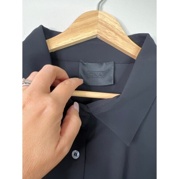 Ona Lightweight Long Sleeve Button Down Oversized Shirt Women's Black Medium - Picture 4 of 7